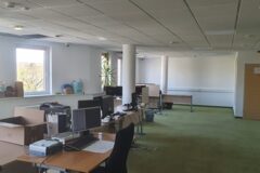 Offices to let in Alkotás Center