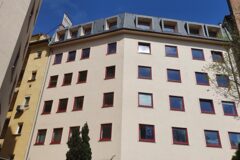 Offices to let in Alkotás Center