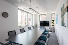 Offices to let in House of Business Capital Square
