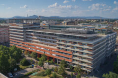 Offices to let in Centerpoint