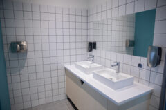 Offices to let in Montur Office