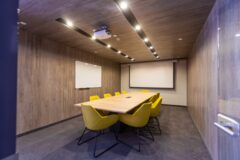 Offices to let in Dévai Center