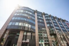 Offices to let in Dévai Center