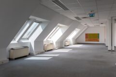 Offices to let in Dévai Center