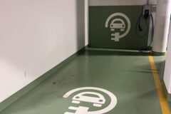 Offices to let in Büro Center West