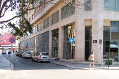 Offices to let in Blaha Lujza térnél kedvezményes áron  kínálunk 100 bm -es irodát!