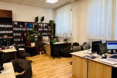 Offices to let in Montur Office