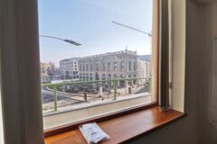 Offices to let in D33 Business Center
