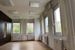 Offices to let in Etele Irodaház