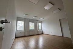 Offices to let in Etele Irodaház