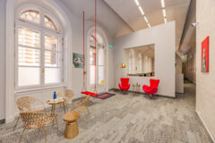 Offices to let in Ybl Palota