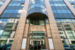 Offices to let in Dévai Center