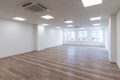 Offices to let in Galaxy Irodaház