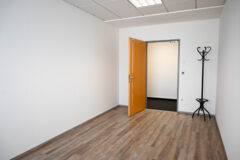 Offices to let in Innovation Offices Irodaház