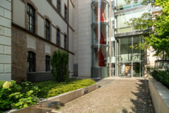 Offices to let in Honvéd Center