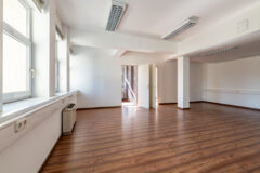 Offices to let in Baross KOMPLEX Irodaház