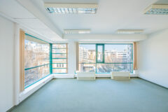 Offices to let in Medve Corner Irodaház