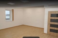Offices to let in Kis méretű irodák kiadók 16. kerület Szabadföldi út végénél és Kistarcsa határánál közvetlenül M0 autópálya mellett