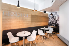 Offices to let in Generali Business Corner