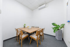 Offices to let in RM2 Offices  - Radnóti Miklós utca