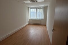 Offices to let in Kiadó Iroda Győr