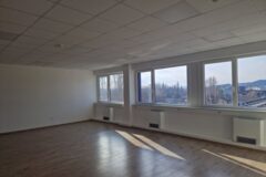 Offices to let in Alfa HUB Business 11