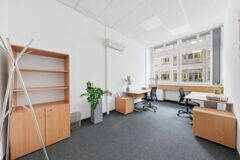 Offices to let in RM2 Offices  - Radnóti Miklós utca