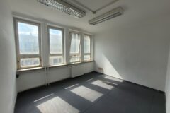 Offices to let in Nyolcésfél