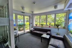 Offices to let in YACHT Office Building