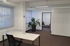 Offices to let in Medimpex Irodaház