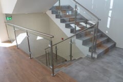 Offices to let in Vivax Kft