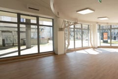 Offices to let in Vivax Kft