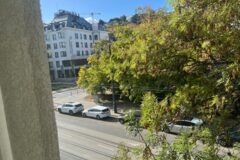 Offices to let in 96-square-meter furnished office for rent at the beginning of Lajos út