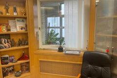 Offices to let in 96-square-meter furnished office for rent at the beginning of Lajos út