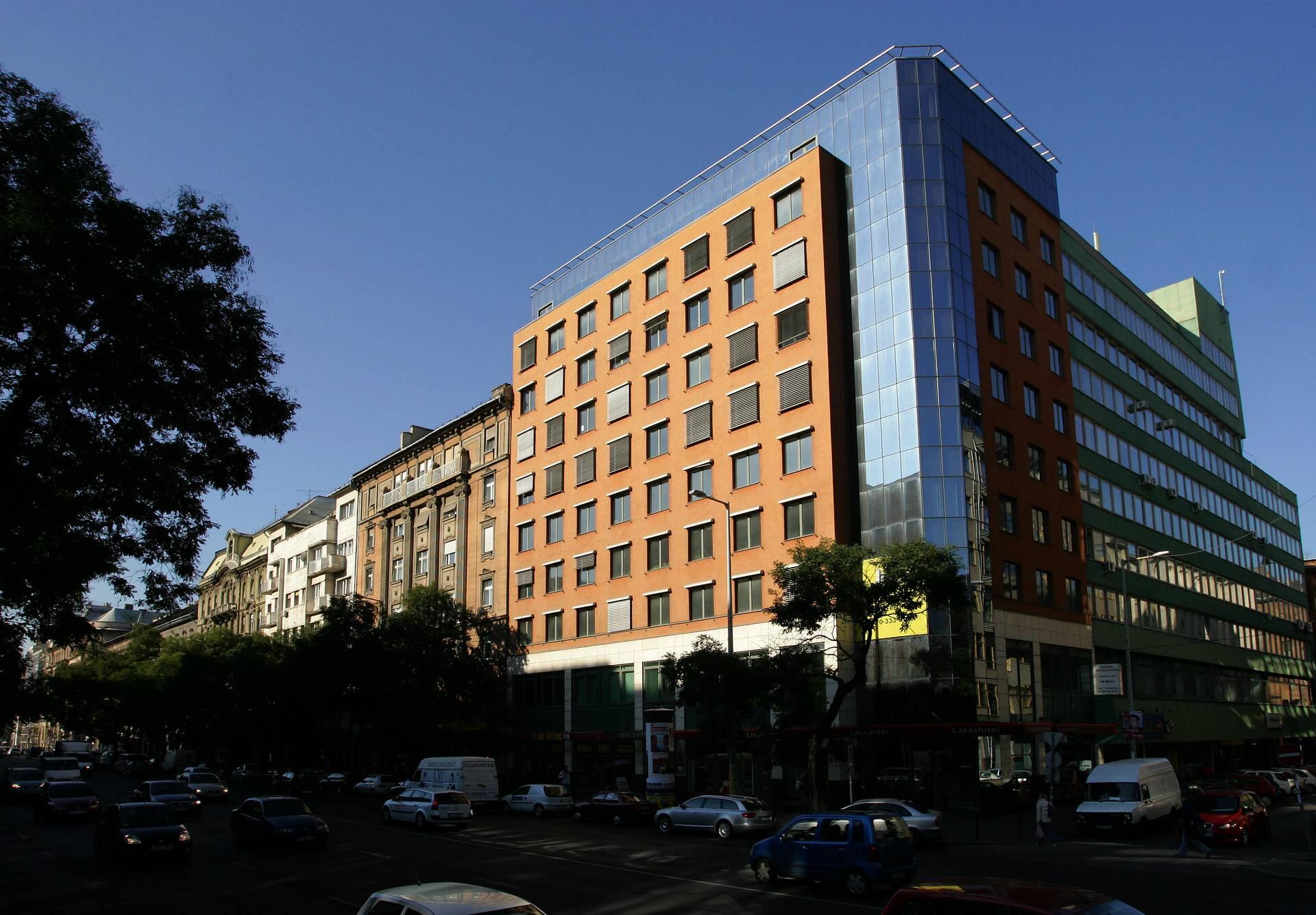 Westpoint Business Center