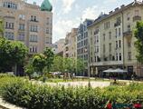 Offices to let in Bakáts Center