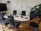 Offices to let in Sum András