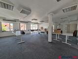 Offices to let in Bakáts Center