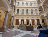 Offices to let in FBG Center