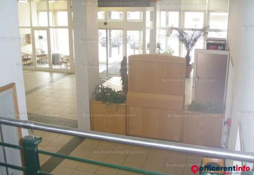 Offices to let in Dózsa György út és Váci út  kereszteződésénél kis méretű  irodák kiadók,