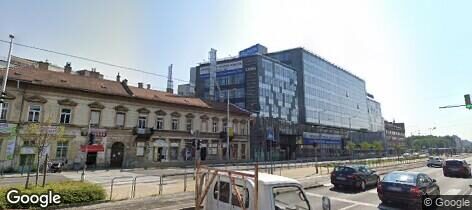 Street View: Laki Kereskedelmi Központ