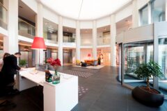 Offices to let in myhive Thirteen (Globe)