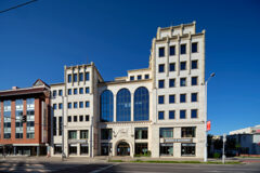 Offices to let in Laki Kereskedelmi Központ
