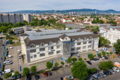 Offices to let in P+P Kereskedőház