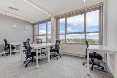 Offices to let in Discover many ways to work your way in  Regus Madarász Office Park