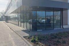 Offices to let in Bojtár 80