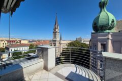 Offices to let in Bakáts Center