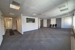 Offices to let in Bakáts Center
