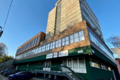 Offices to let in Kiadó földszinti, 105 m²-es, teljesen szeparált iroda